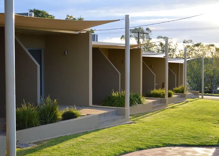 Loxton Community Hotel Motel