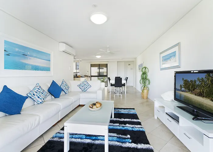 Clubb Coolum Beach Resort Sunshine Coast