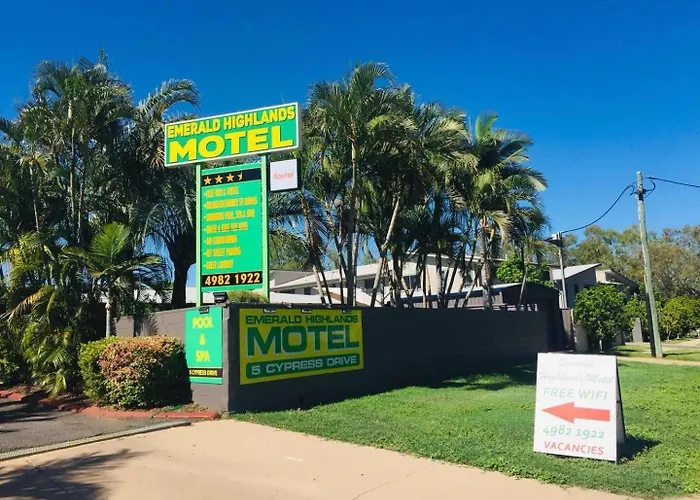 Emerald Highlands Motel