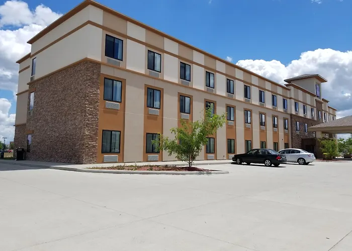 Sleep Inn & Suites Near Isu Campus