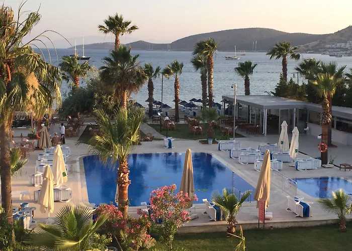 Nagi Beach Hotel