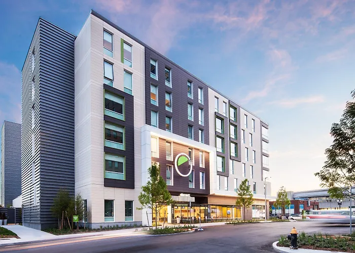 Element Boston Seaport District