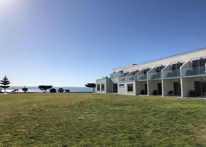 East Pier Hotel