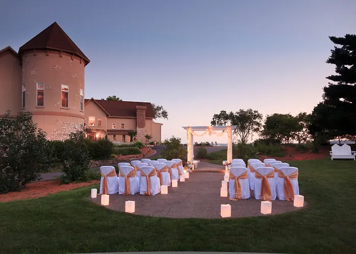 Goldmoor Inn & Resort