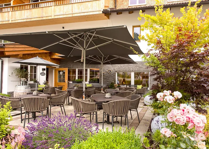Wohlfuehlhotel Berg Heil Holzgau