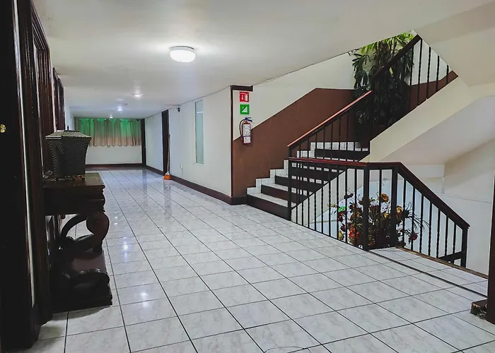 Hotel Oasis Suites