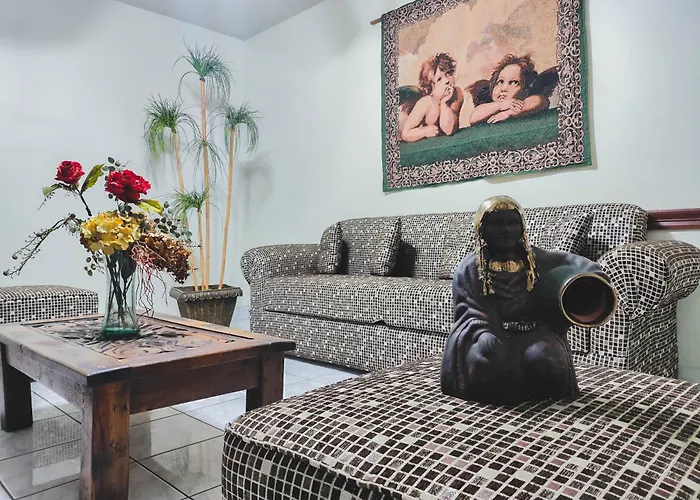 Hotel Oasis Suites