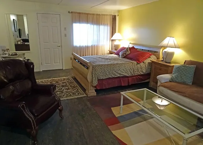 Eagle'S Nest Resort