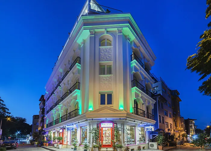 The Magnaura Palace Hotel