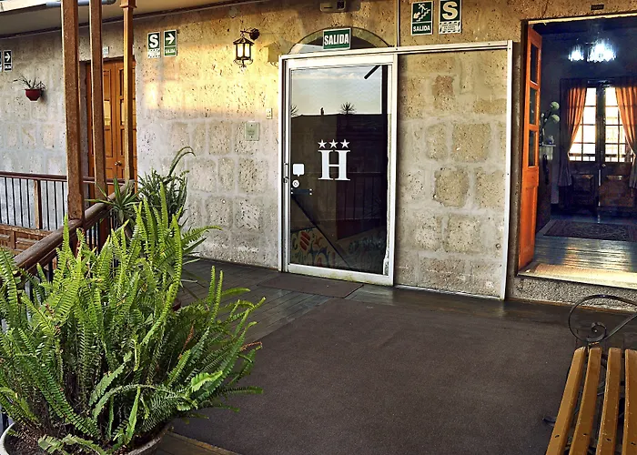 Hoteles Riviera Colonial