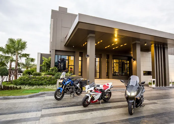 The Crystal Hotel Buriram - Formerly X2 Vibe Buriram