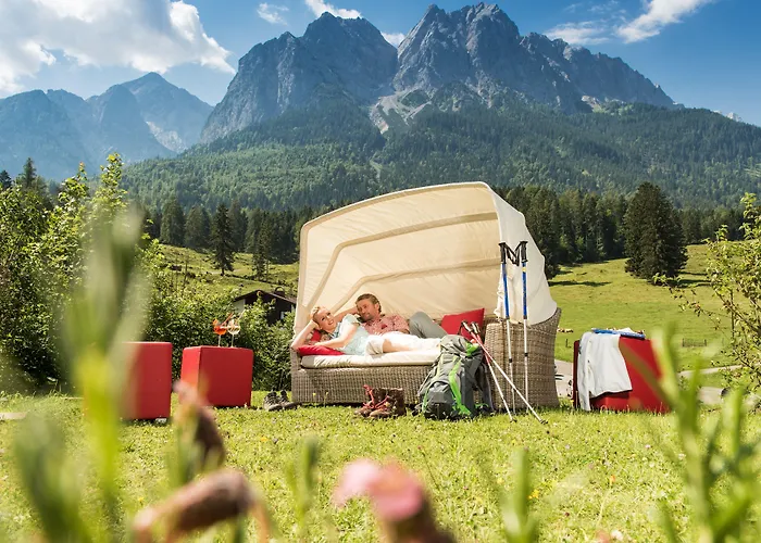 Bayern Resort Hotel - Adults Only - Mit Zugspitzblick - Eibsee-Naehe - Wellnessbereich - Naturpool Im Sommer Grainau
