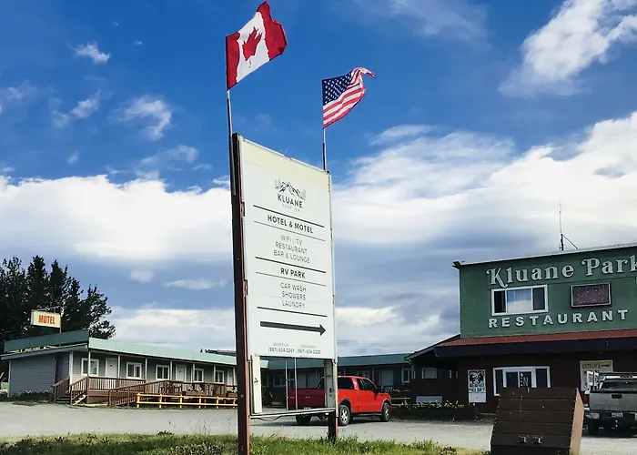 Kluane Park Inn