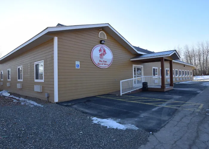 The Lion Inn & Suites Chetwynd