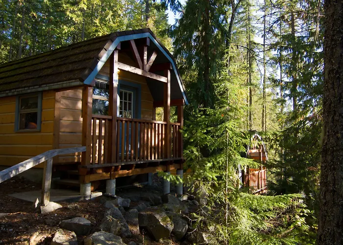 Halcyon Hot Springs Resort
