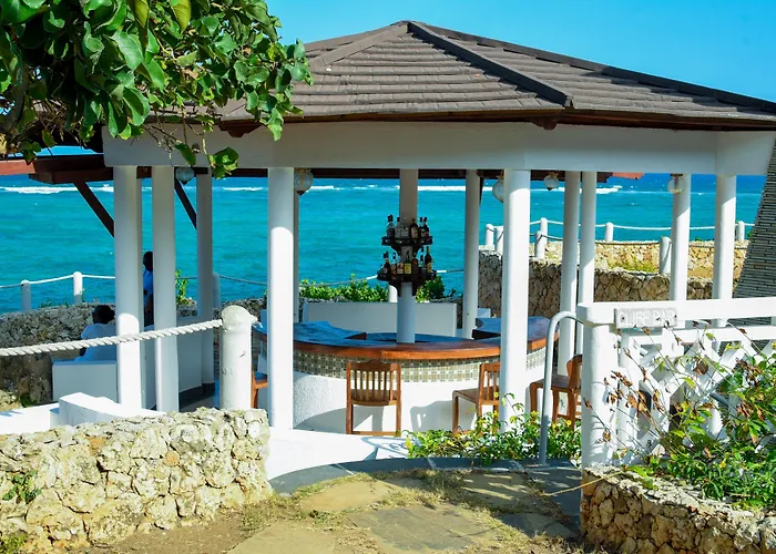 Hillpark Amare Resort Tiwi