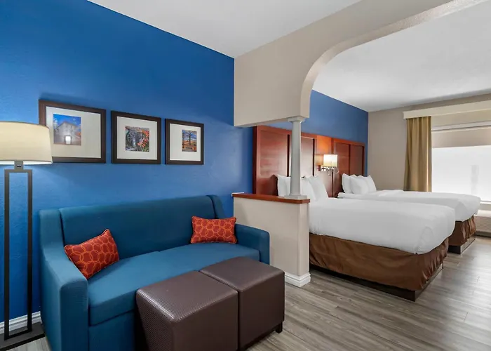 Comfort Suites St Charles-St Louis