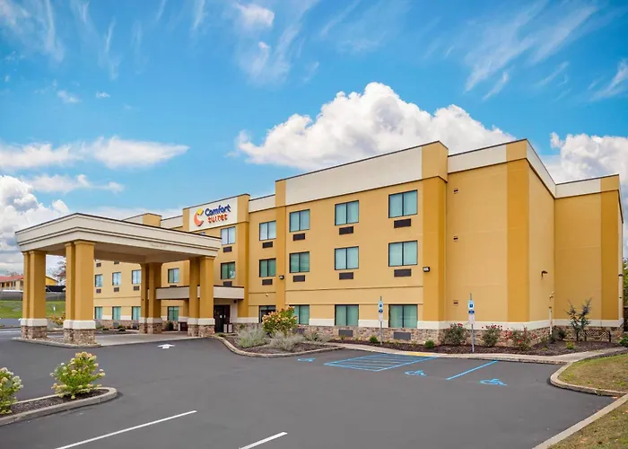 Comfort Suites Near University