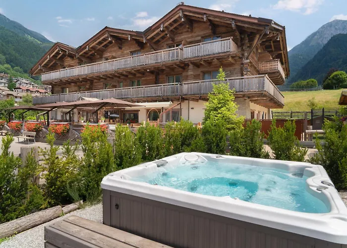 Alpen Chalet - Charme Mountain Hotel -