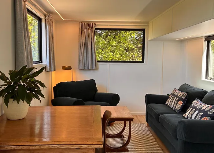 Ao Marama Retreat