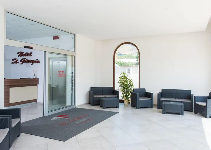 Hotel St. Giorgio Castel San Giorgio