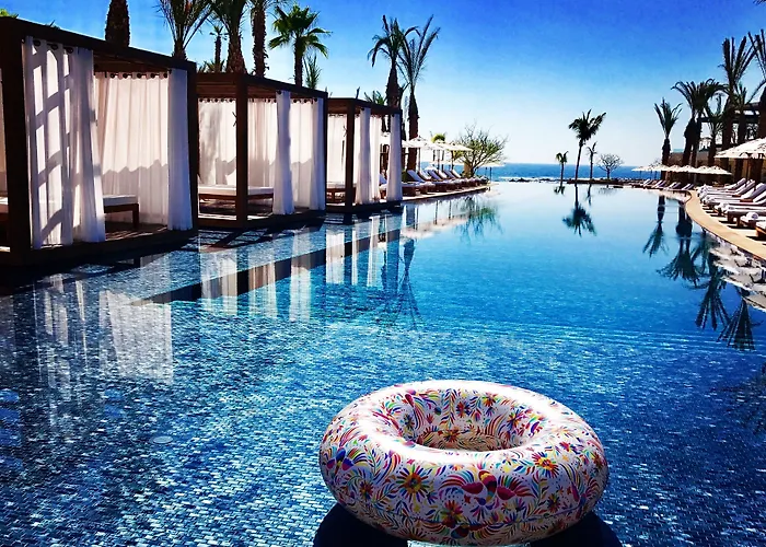 Chileno Bay Resort & Residences, Auberge Collection
