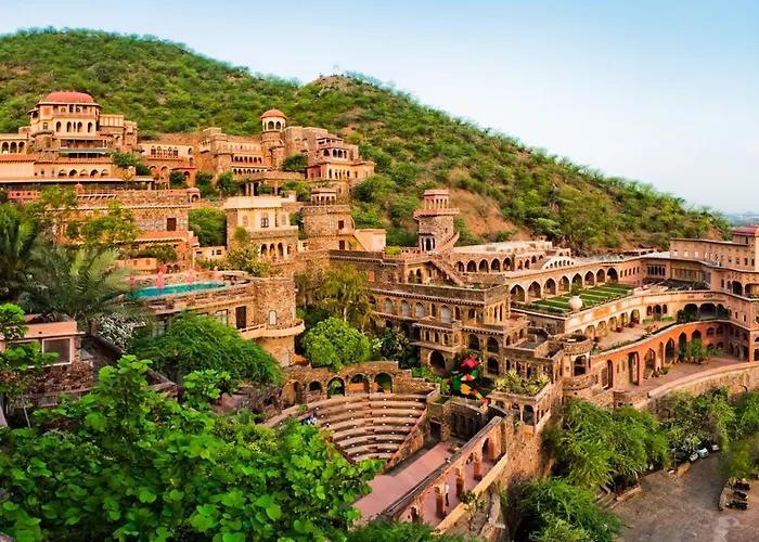 Neemrana Fort-Palace