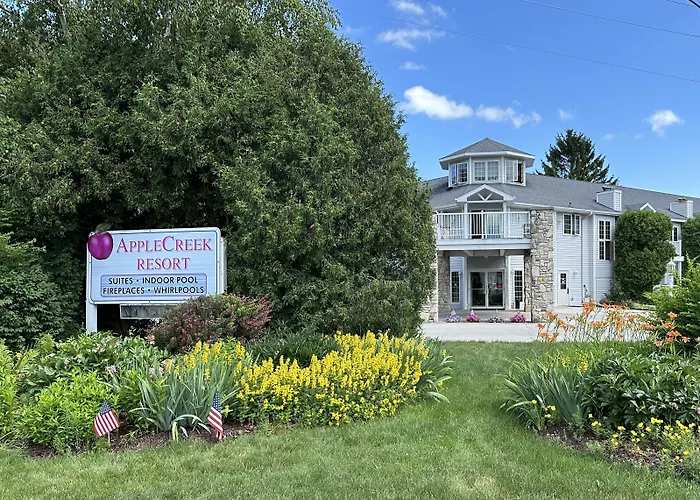 Applecreek Resort- & Suites