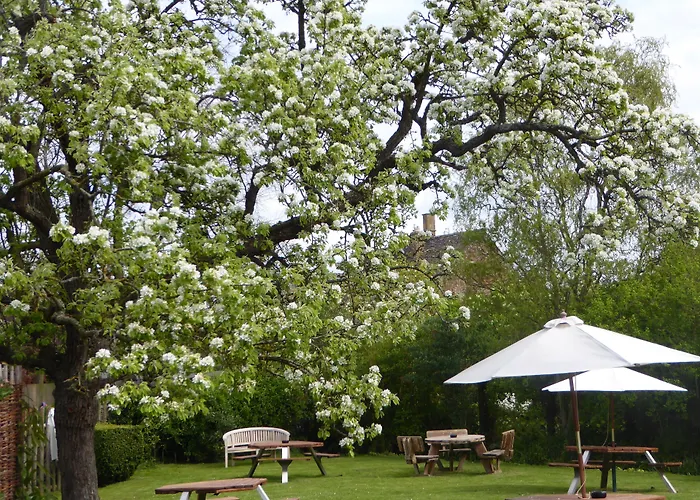 The Howard Arms