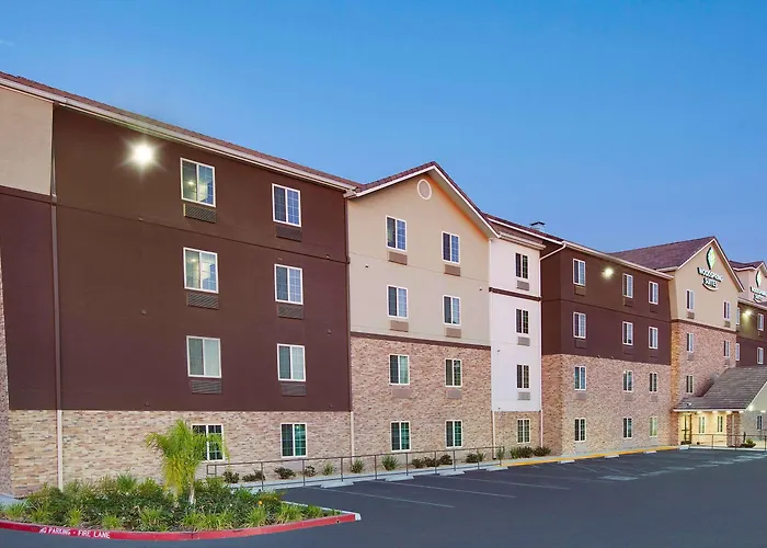 Woodspring Suites Bakersfield East