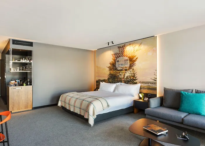 Macq 01 Hotel Hobart