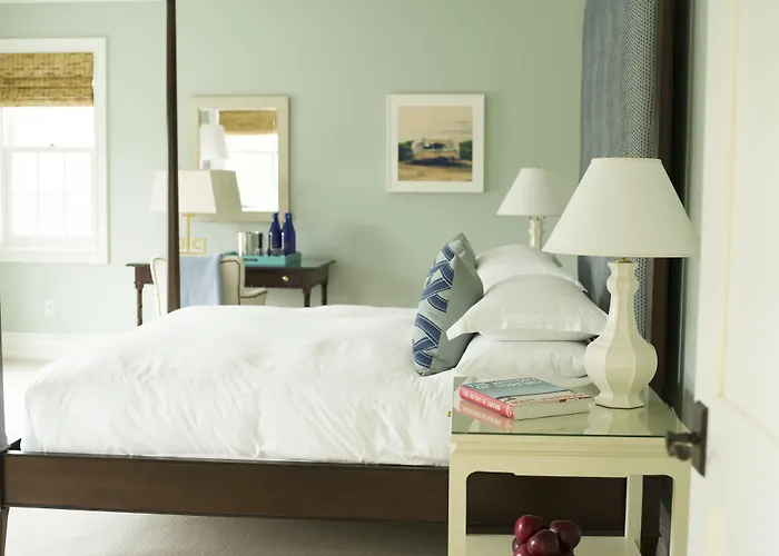 The Quogue Club Hotel