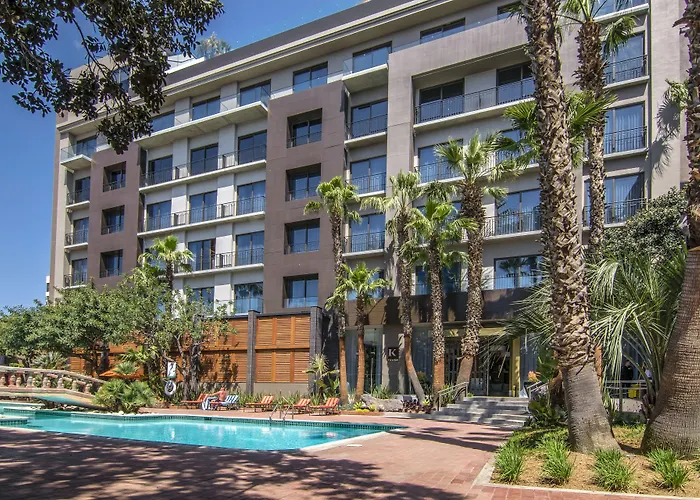 K Tower Boutique Hotel By Lucerna Tijuana