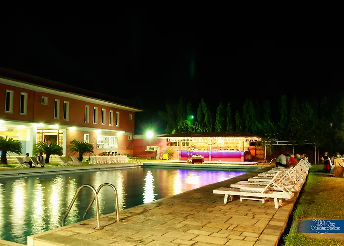 Dreamland Gold Resort & Hotel Tilottama