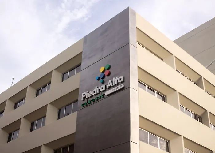Hoteles Piedra Alta by De Los Perez