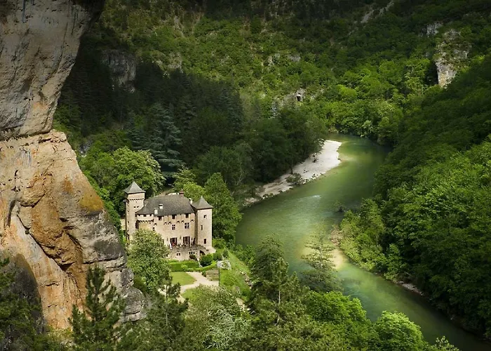 Chateau De La Caze Piscine & Spa - Ste Enimie
