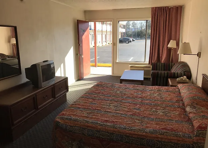 Flagship Inn