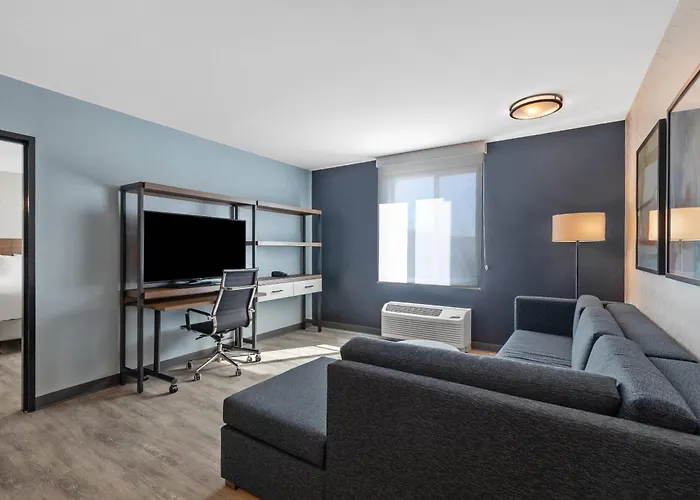 Everhome Suites Corona