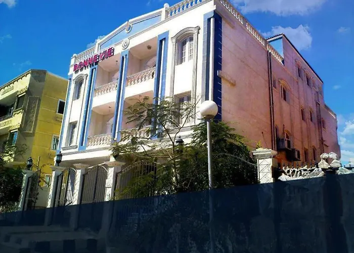 Bonne Vie Hotel