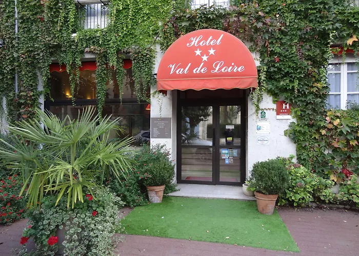 Hotel Val De Loire