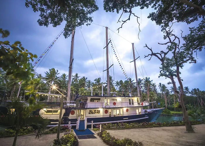 Savasi Island Resort Savusavu