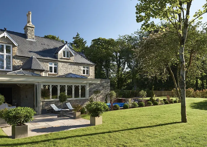 Lanelay Hall Hotel & Spa