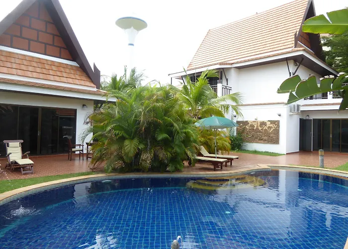 Vip Chain Resort Pool Villa