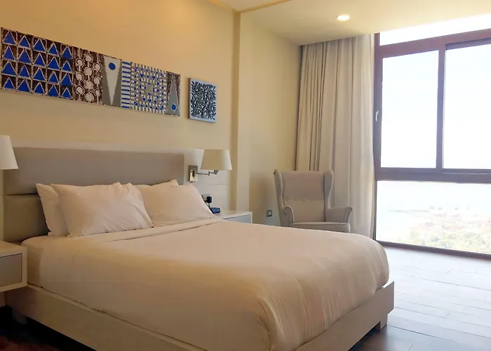 Satama Hotel
