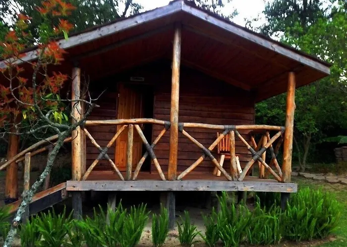 Lake Bunyonyi Eco Resort