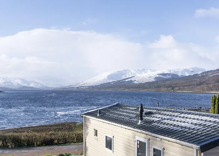 Linnhe Lochside Holidays Corpach
