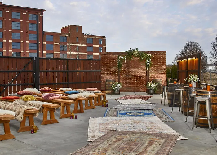 Moxy Chattanooga Downtown
