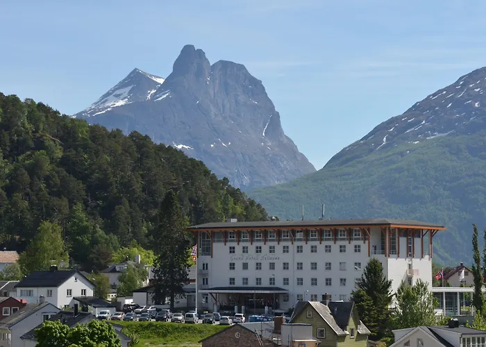 Grand Hotel - By Classic Norway Hotels Andalsnes