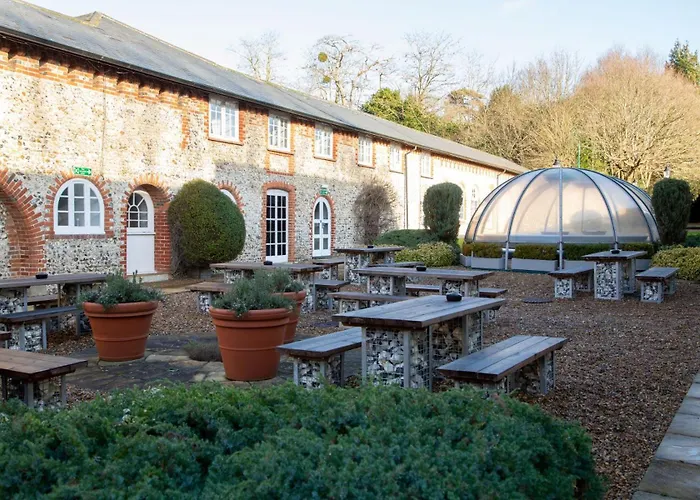 De Vere Horsley Estate East Horsley