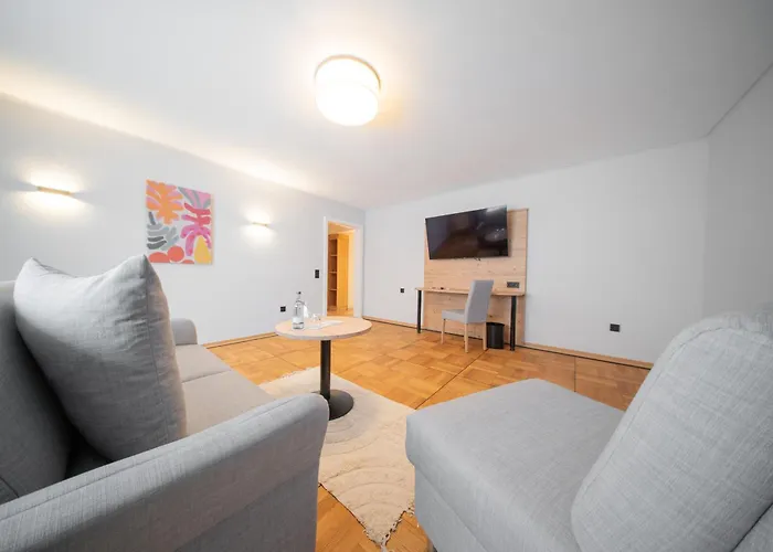 Hotel Adler - Paulas Alb Ehingen 
